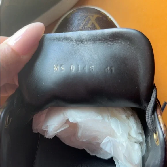 Preowned Louis Vuitton FrontRow Sneakers Size 41 - Picture 11 of 11